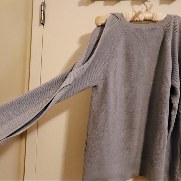 Club Monaco sky blue cold shoulder sweater - Picture 6 of 9